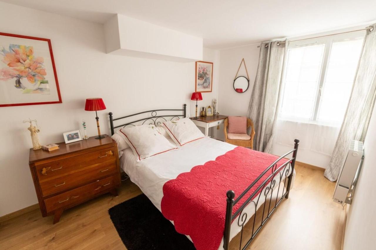 Furnished Apartment Near Palais De La Justice With 2 Bedrooms & A Garden ボルドー エクステリア 写真