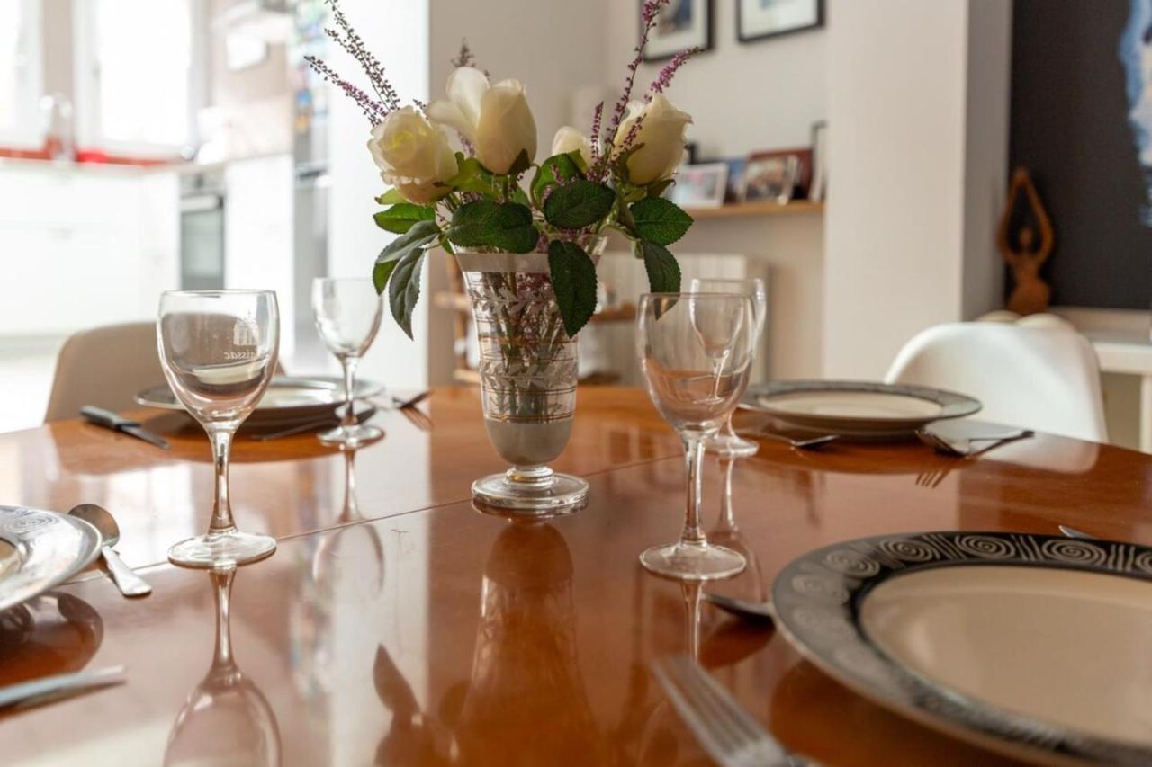 Furnished Apartment Near Palais De La Justice With 2 Bedrooms & A Garden ボルドー エクステリア 写真