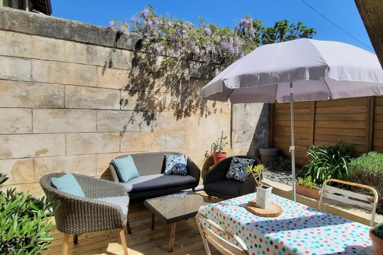 Furnished Apartment Near Palais De La Justice With 2 Bedrooms & A Garden ボルドー エクステリア 写真